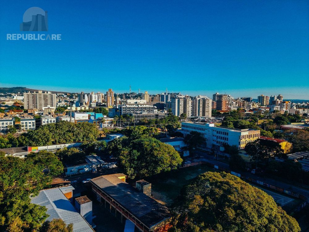 Cobertura de 3 Dormitórios com Suíte e Terraço em Porto Alegre — foto 25