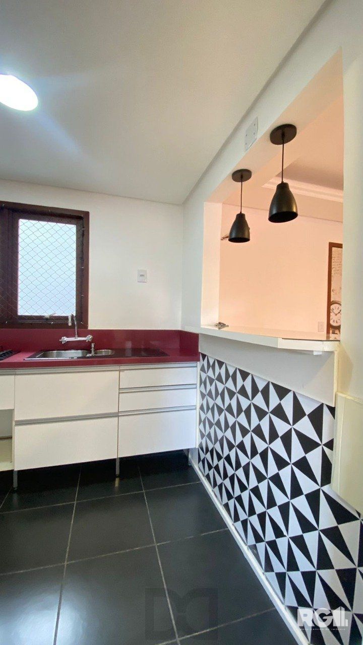 Apartamento 1 Dormitório com Garagem e Elevador no Bairro Santana — foto 15
