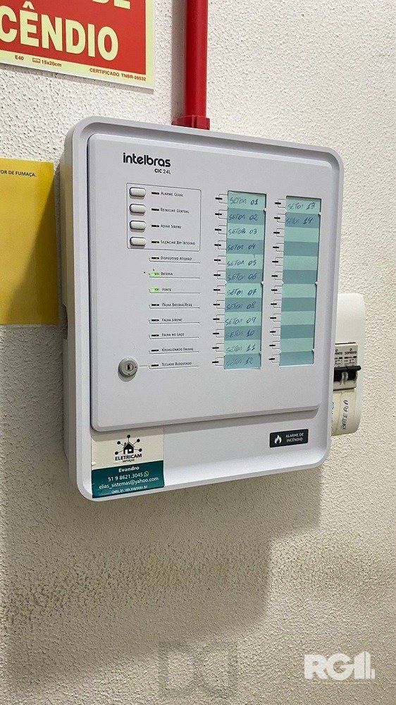 APARTAMENTO DE 2 DORMITÓRIOS, BANHEIRO SOCIAL E LAVABO AUXILIAR NA CIDADE BAIXA. — foto 11