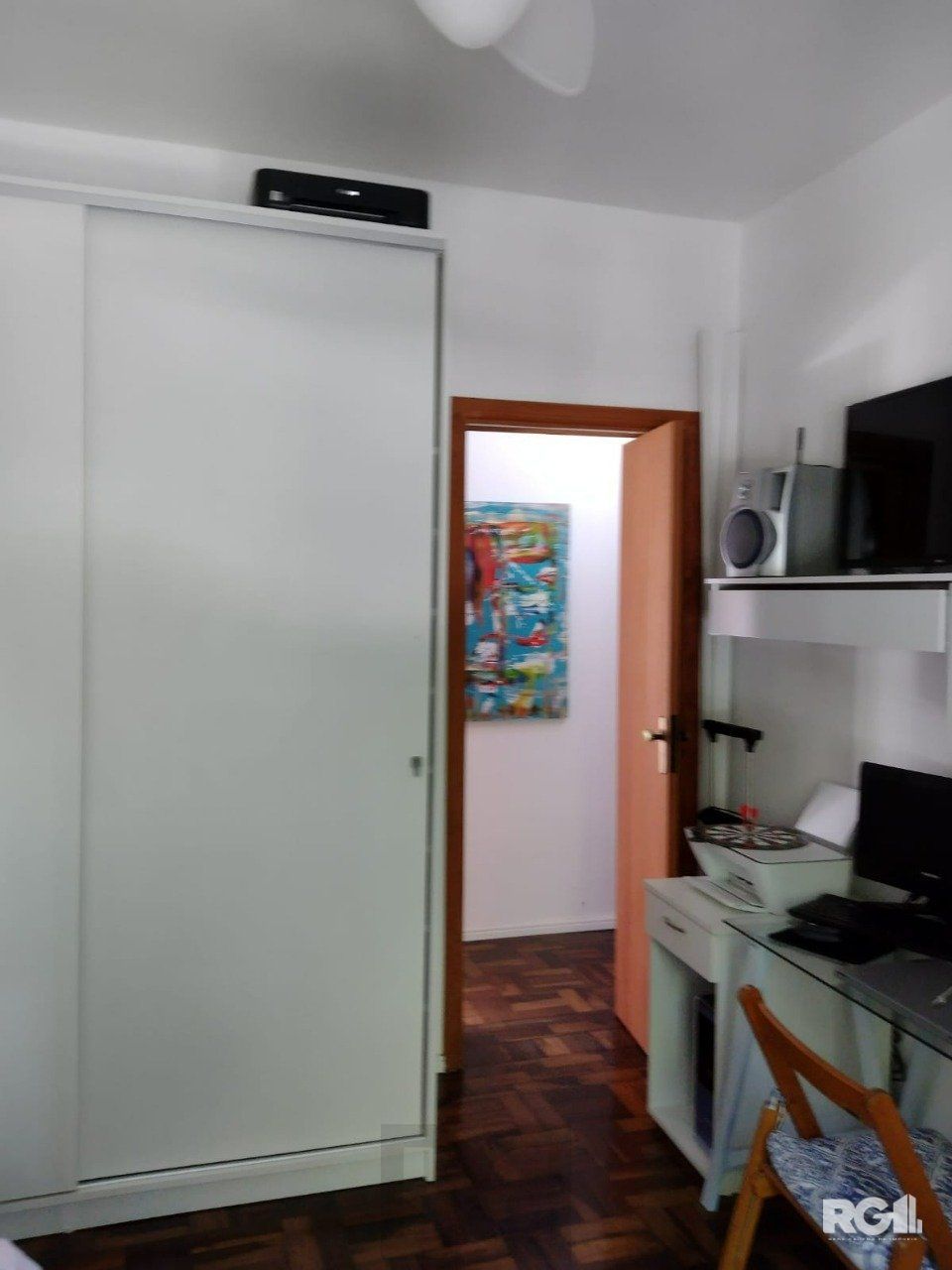 Apartamento de 2 dormitórios,  sala, cozinha, área de serviço separada, banheiro social. — foto 8