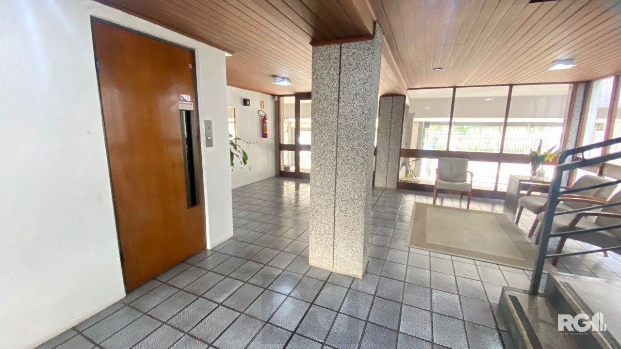 Apartamento 1 Dormitório com Garagem e Elevador no Bairro Santana — foto 24