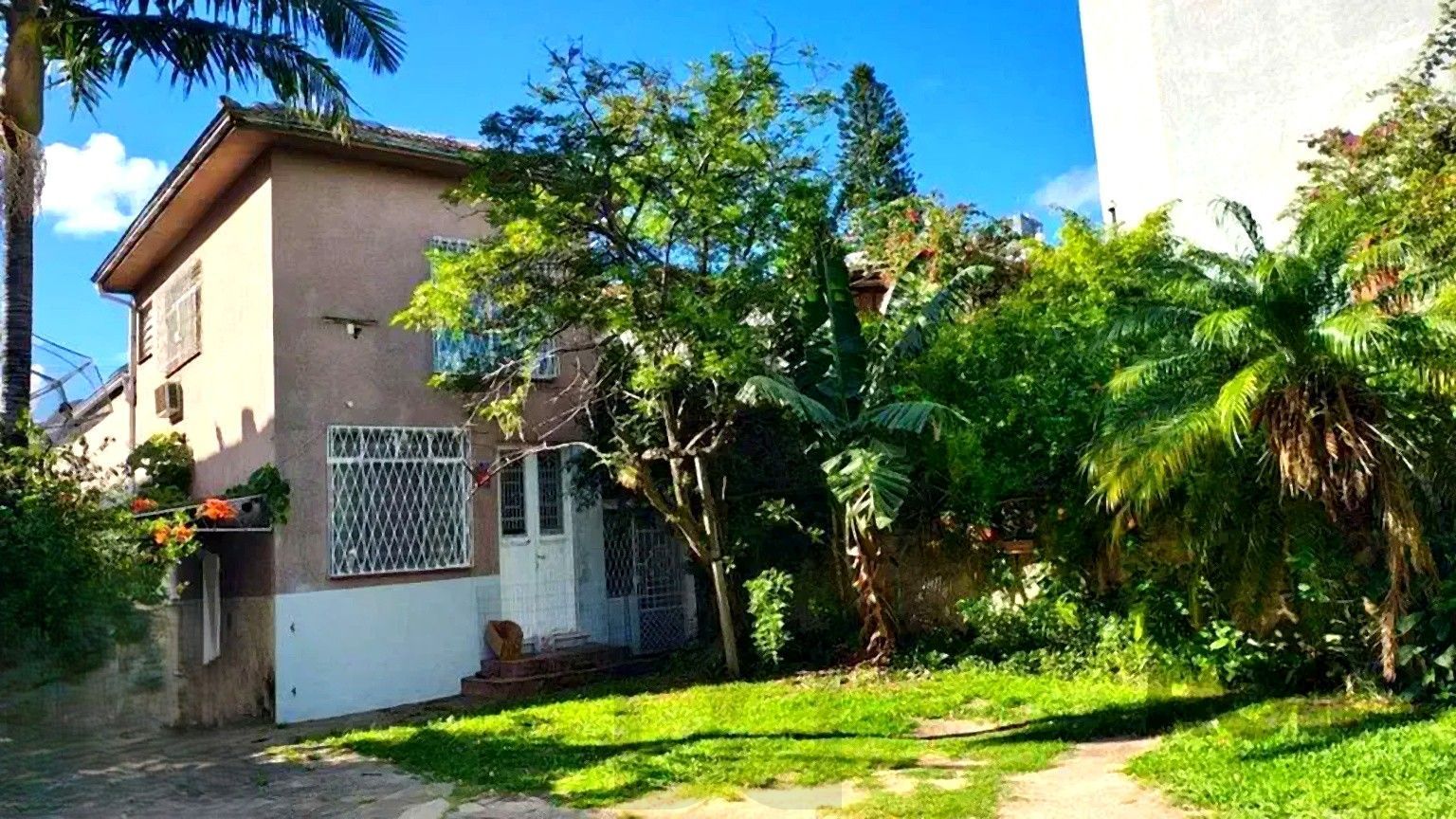 Casa com amplo terreno à venda na Cidade Baixa – excelente oportunidade para moradia ou investimento — foto 3