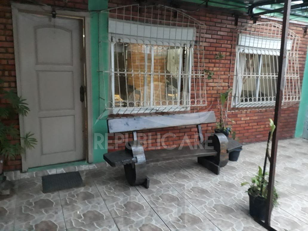 CASA 3 DORMITORIOS NA ASSIS BRASIL — foto 4
