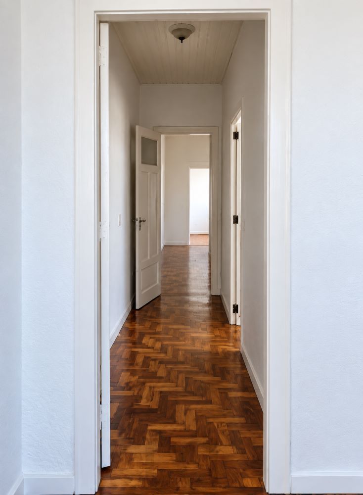 corredor-piso-parquet