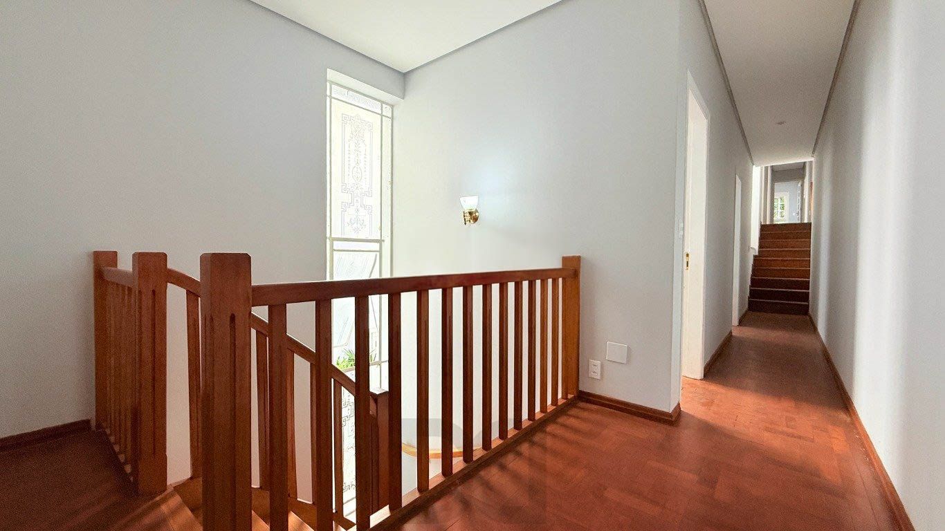 CASA 230m² 5 QUARTOS/SALAS, 3 VAGAS DE GARAGEM - USO RESIDENCIAL OU COMERCIAL — foto 14