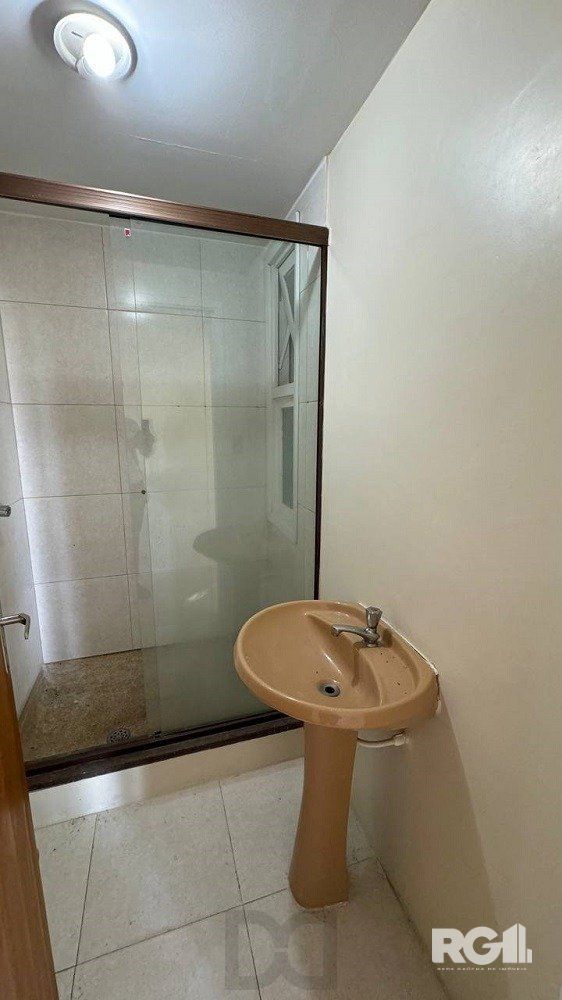 Apartamento 3 dormitórios de frente - 1 vaga garagem - ed. com elevador. — foto 16