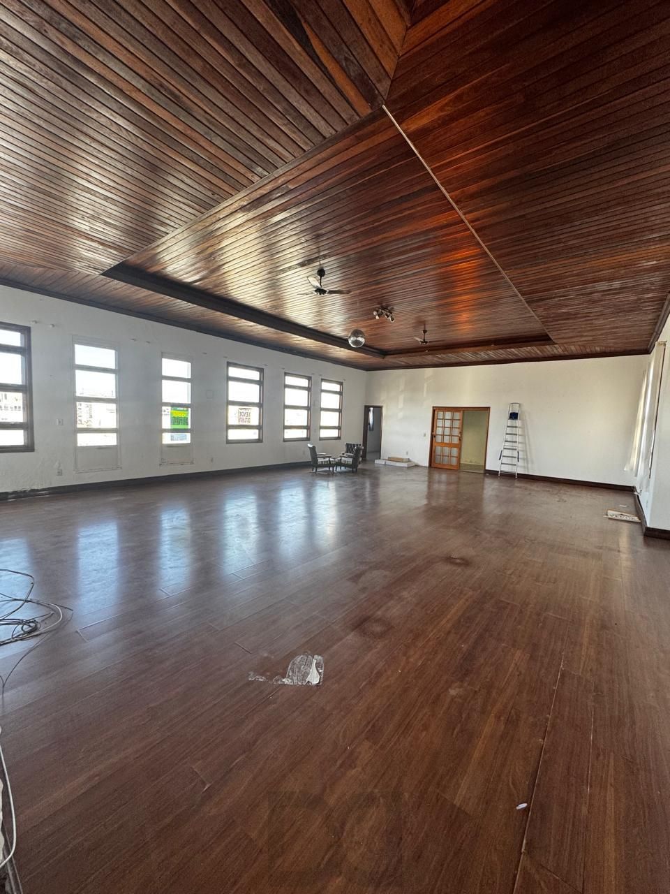 Cobertura com Vista Panorâmica para a Redenção – 4 Dormitórios, 2 Suítes – Porto Alegre — foto 11