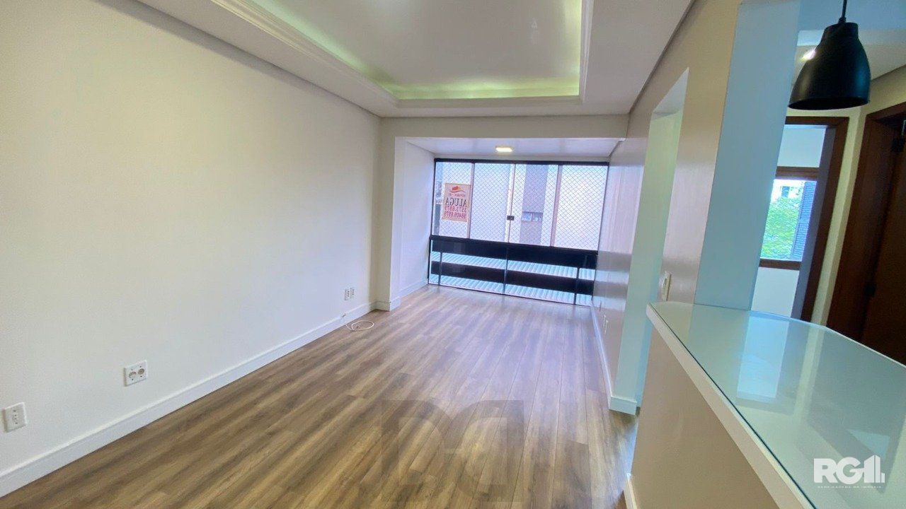 Apartamento 1 Dormitório com Garagem e Elevador no Bairro Santana — foto 7