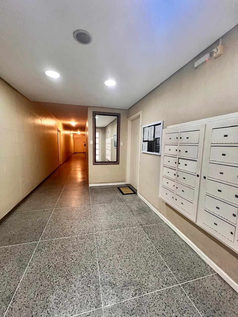 Hall Entrada.