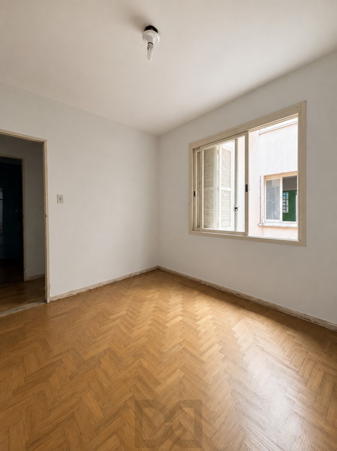 Apartamento 3 dormtórios de frente  bairro Bom Fim- Porto Alegre — foto 15