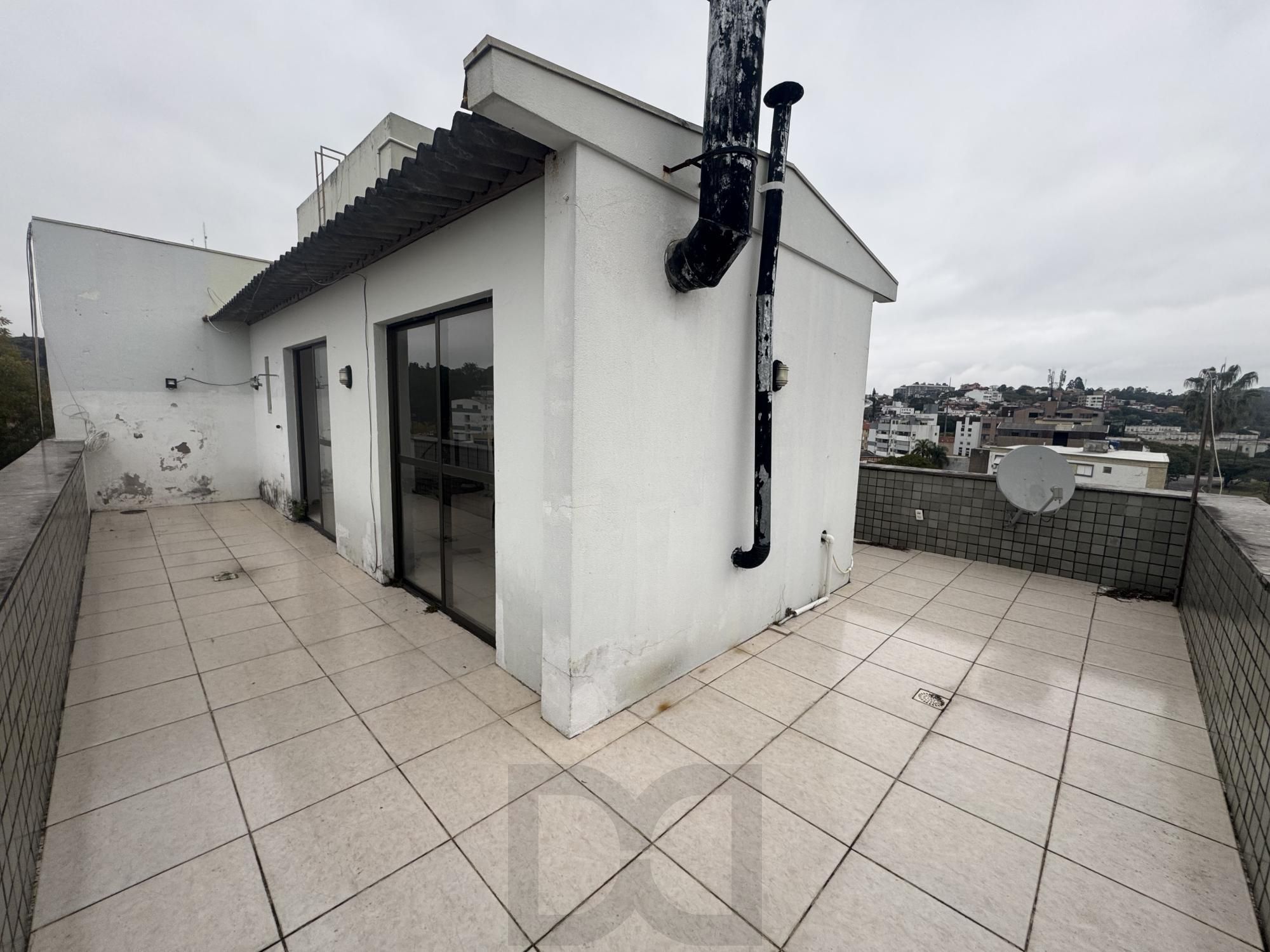 Cobertura de 2 Dormitórios com Suíte, garagem e Vista Panorâmica em Porto Alegre — foto 21