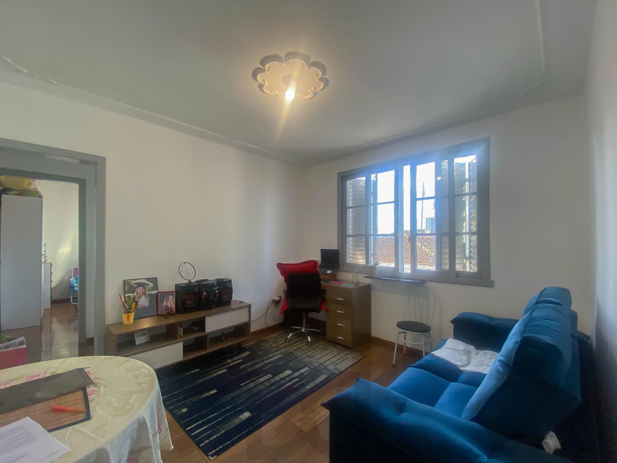 Apartamento à venda na Azenha, Porto Alegre – 1 dormitório, banheiro completo — foto 1