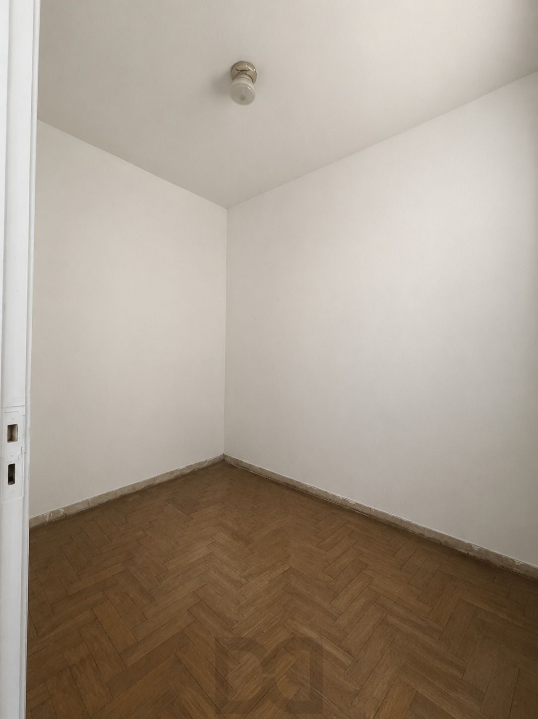 Apartamento 3 dormtórios de frente  bairro Bom Fim- Porto Alegre — foto 11