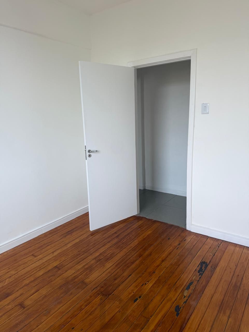 Apartamento de 3 quartos e 2 banheiros, desocupado e pronto para morar — foto 12