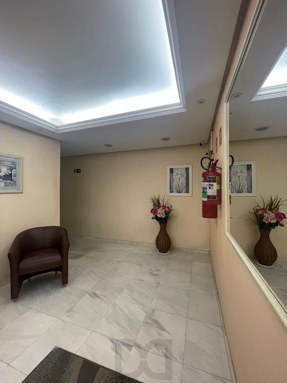 Amplo Apartamento 2 dormitórios com vaga! — foto 24