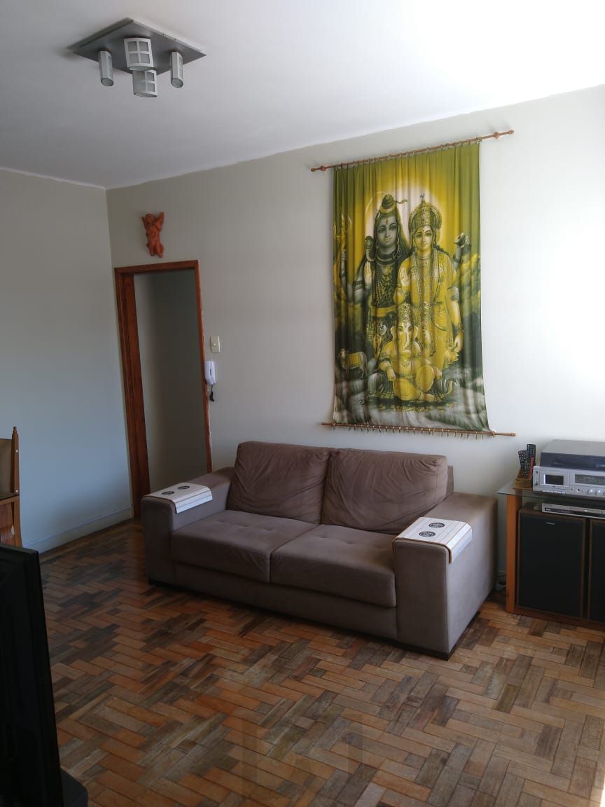 Excelente oportunidade para quem busca conforto, espaço e localização privilegiada em uma das regiões mais valorizadas de Porto Alegre. — foto 1