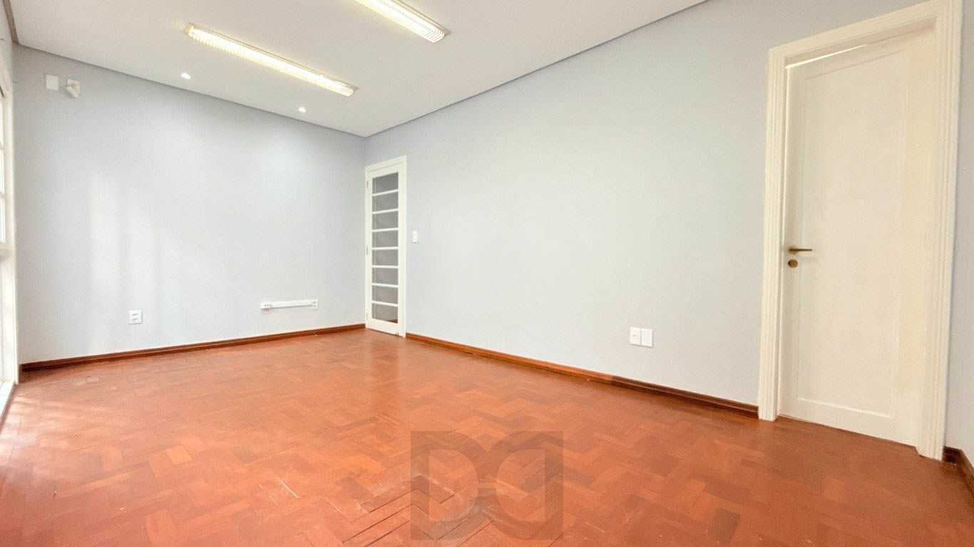 CASA 230m² 5 QUARTOS/SALAS, 3 VAGAS DE GARAGEM - USO RESIDENCIAL OU COMERCIAL — foto 19
