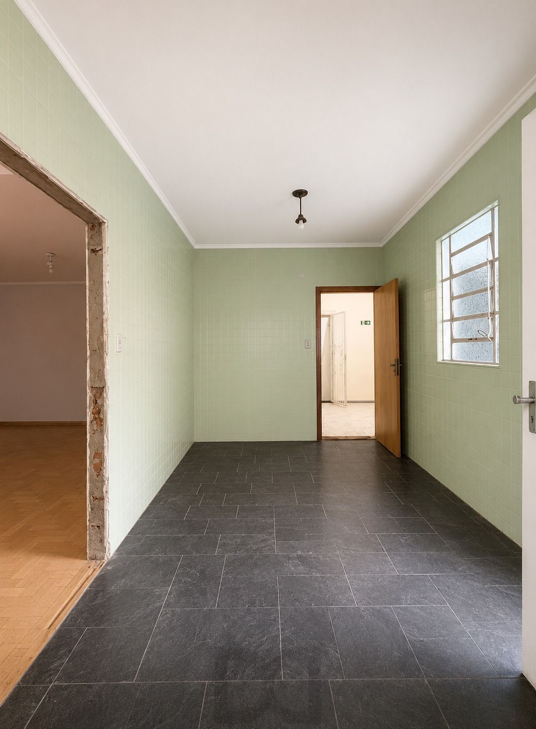 Apartamento 3 dormtórios de frente  bairro Bom Fim- Porto Alegre — foto 4