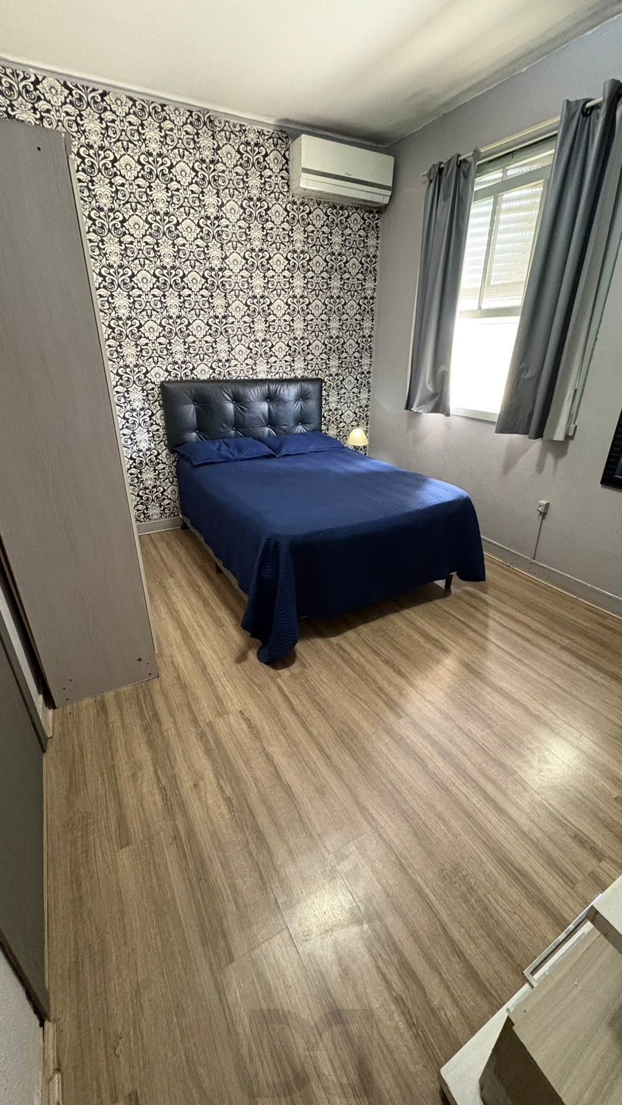 QUARTO-MOBILIADO