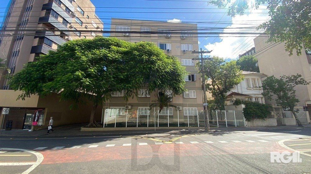 Loja no Bom Fim com garagem- Cód. RP389767 — foto 1