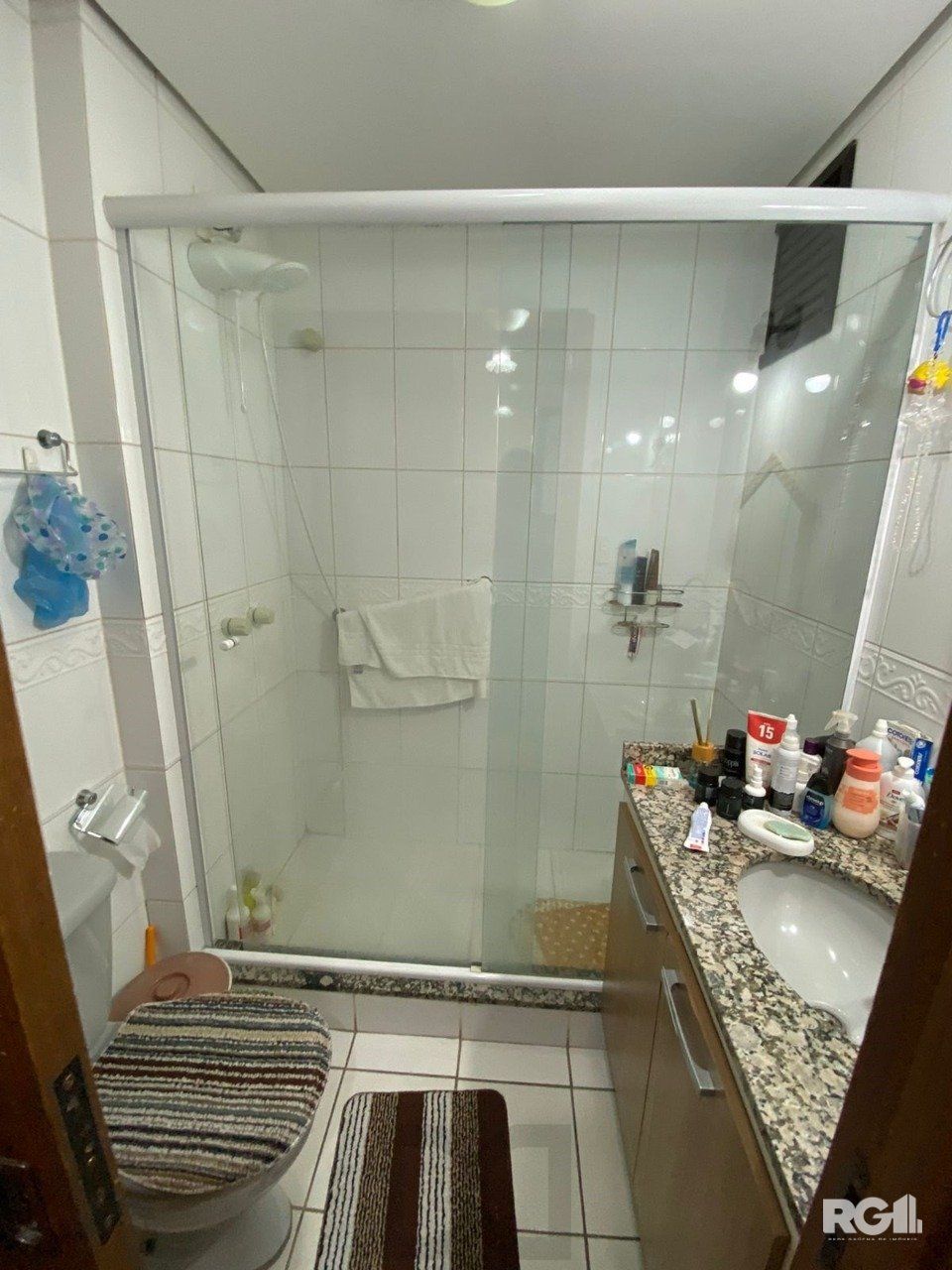 Apartamento de 3 dormitórios com uma vaga de garagem dupla — foto 11