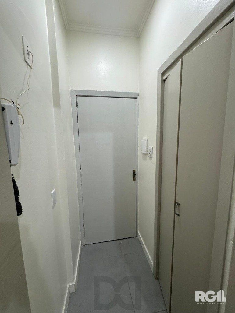 Studio semimobiliado, localizado na rua José do Patrocínio. — foto 2