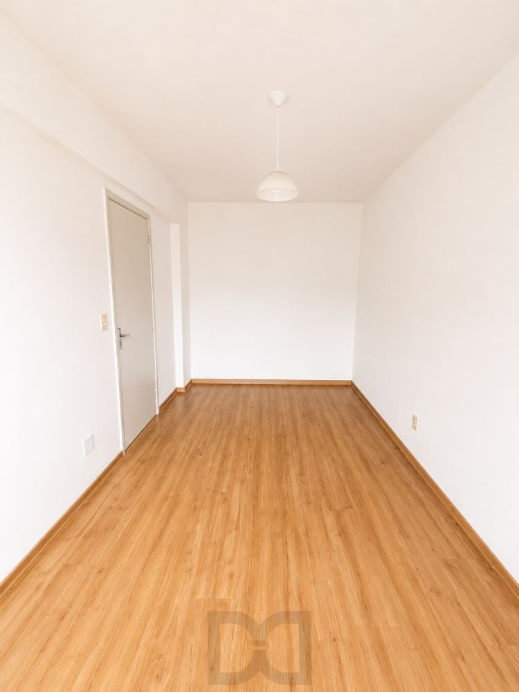 sala-de estar-piso-laminado