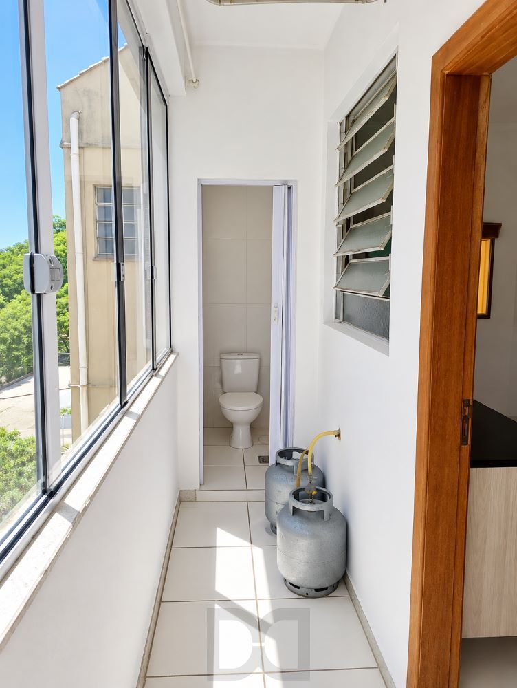 artea-de-serviço-com-banheiro