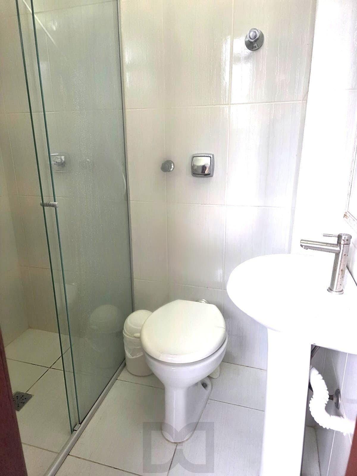 Apartamento-banheiro-auxiliar
