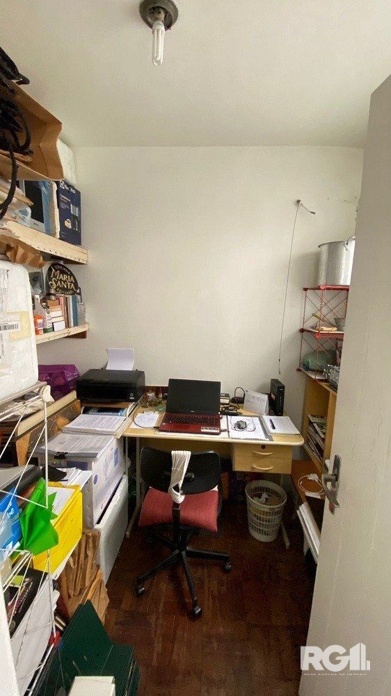 Apartamento à venda no Menino Deus, com 3 quartos (sendo 1 suíte), 3 banheiros, 1 vaga de garagem. — foto 10
