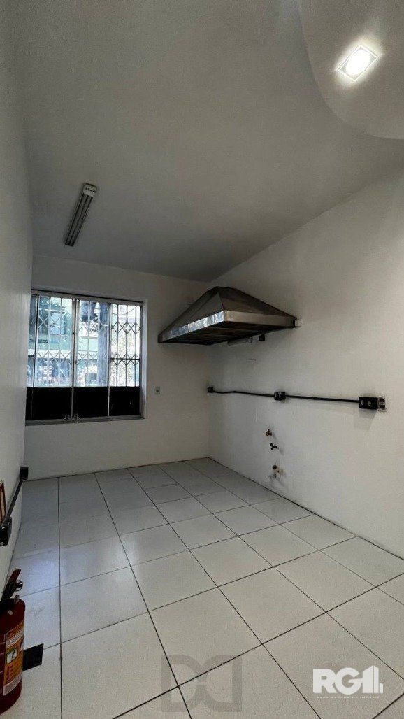 CASA A VENDA, AMPLA NA COMENDADOR BATISTA! — foto 25