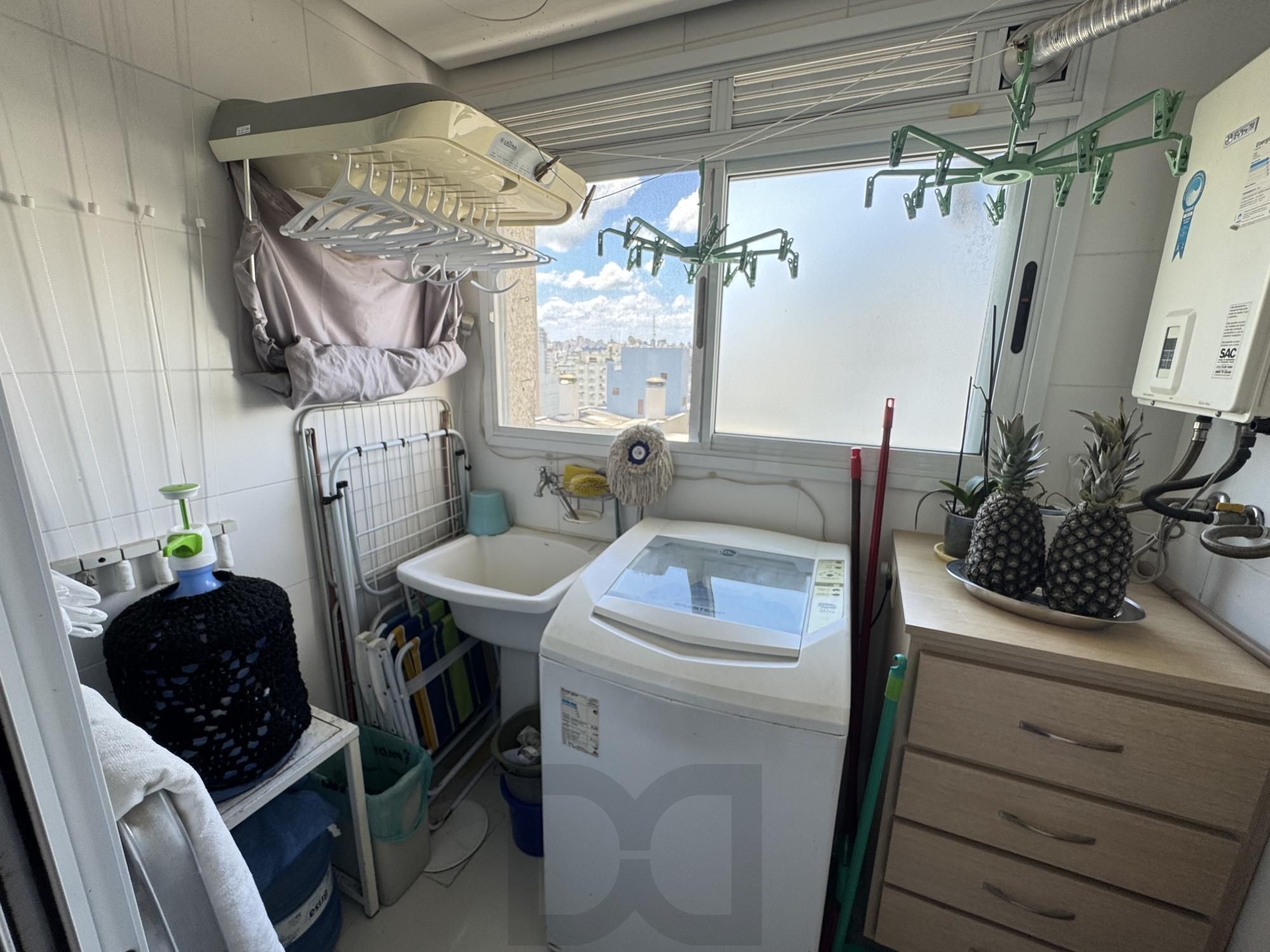 Apartamento de 3 dormitórios, suite, garagem - Menino Deus — foto 28
