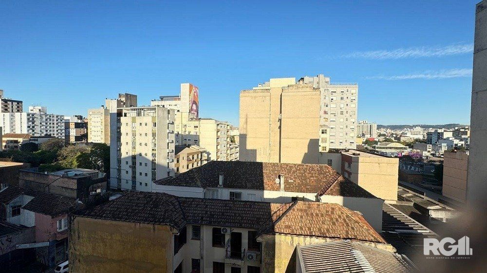 APARTAMENTO DE 3 DORMITÓRIOS COM VAGA DE GARAGEM NO CENTRO HISTÓRICO. — foto 3