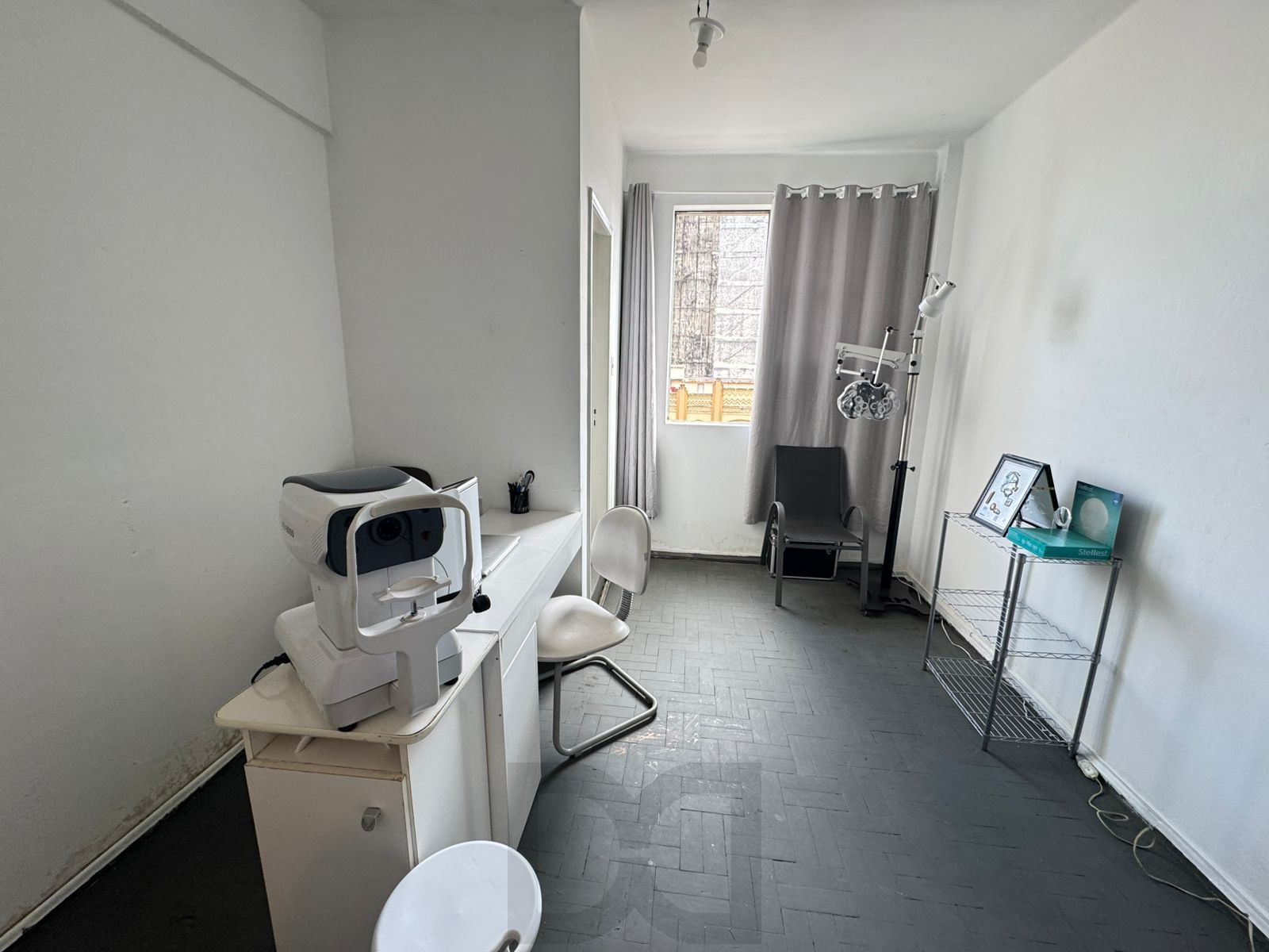 Consultório Vista para o Guaíba, 2 Ambientes e Banheiro - Galeria do Rosário — foto 8