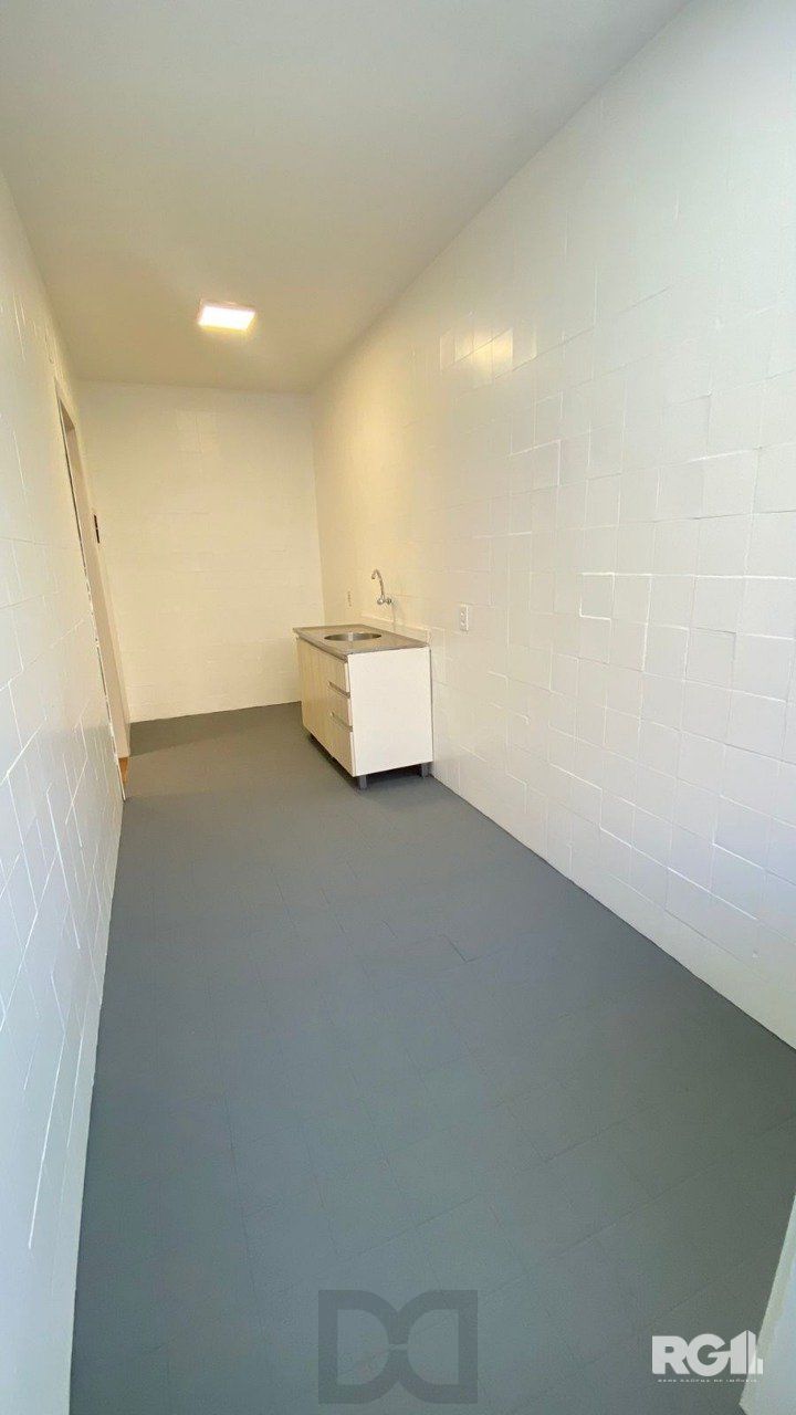 Apartamento 2 Dormitórios à Venda no Menino Deus | 4º Andar — foto 21