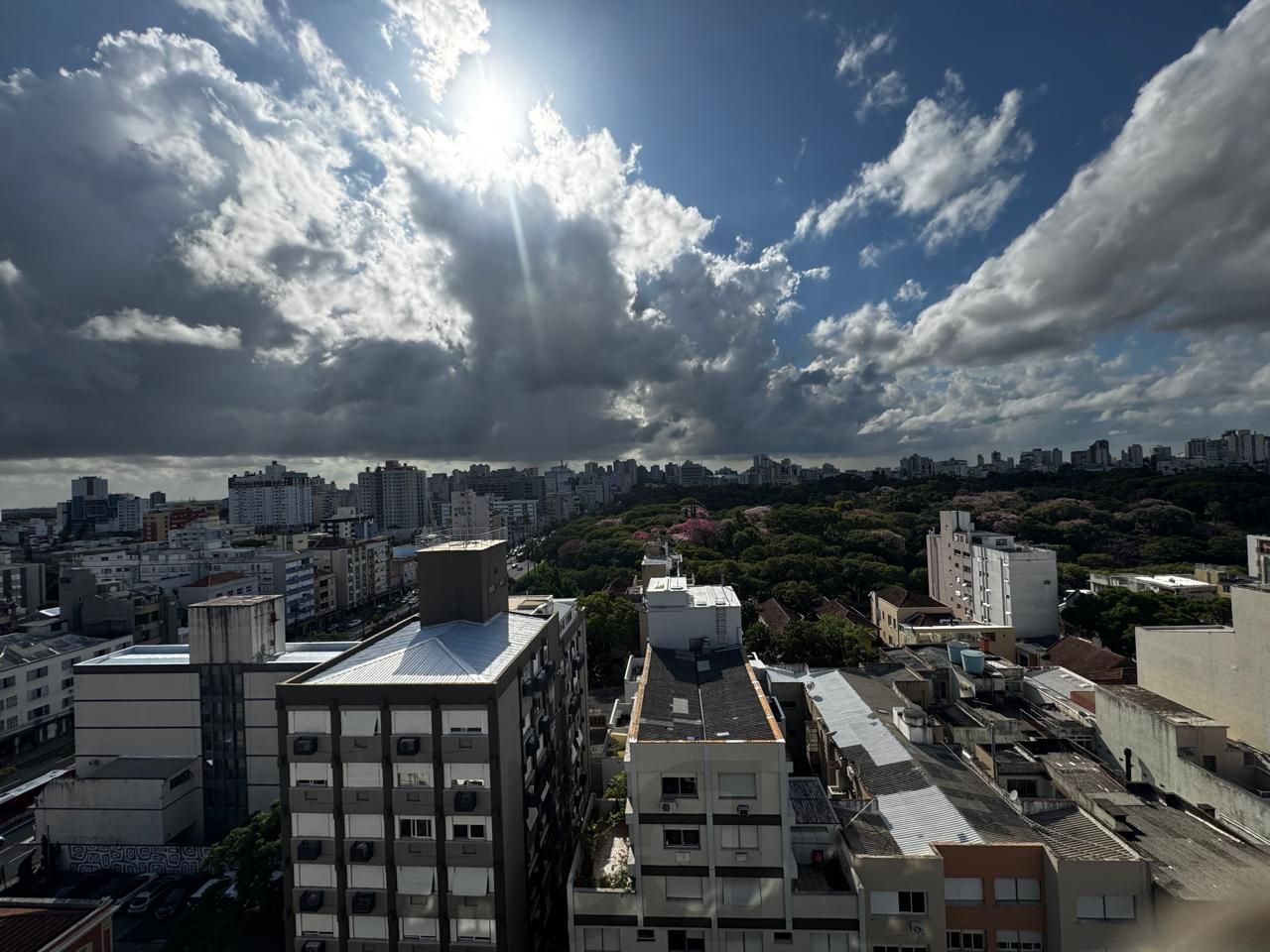 Cobertura com Vista Panorâmica para a Redenção – 4 Dormitórios, 2 Suítes – Porto Alegre — foto 27