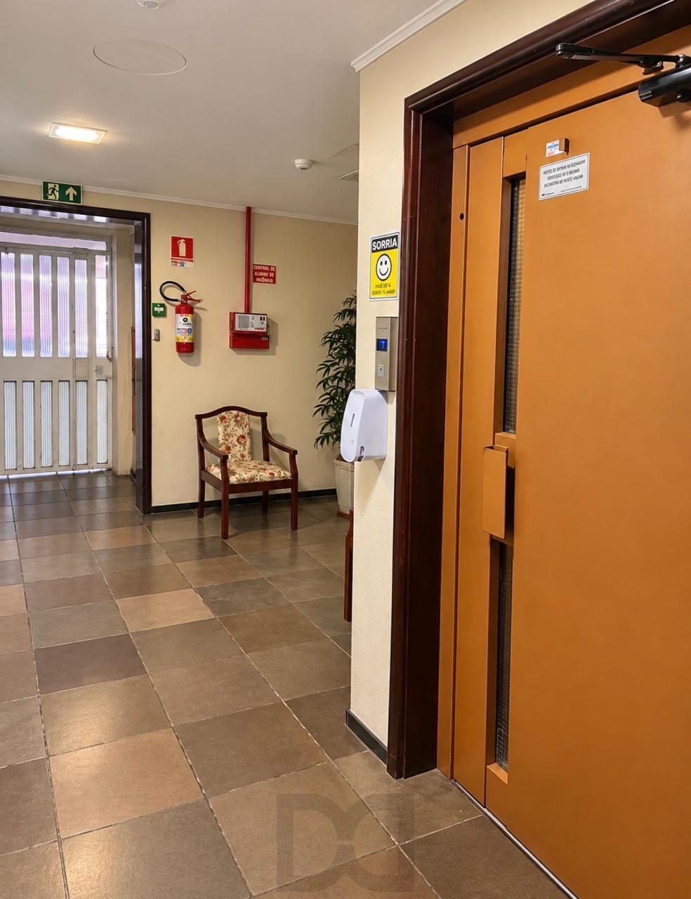 Elevador-Hall Entrada.