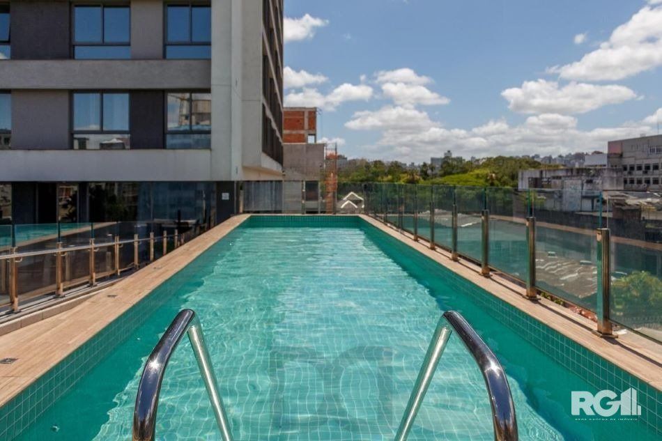 FACHADA-DO-CONDOMINIO-DE-ALTO-PADRAO