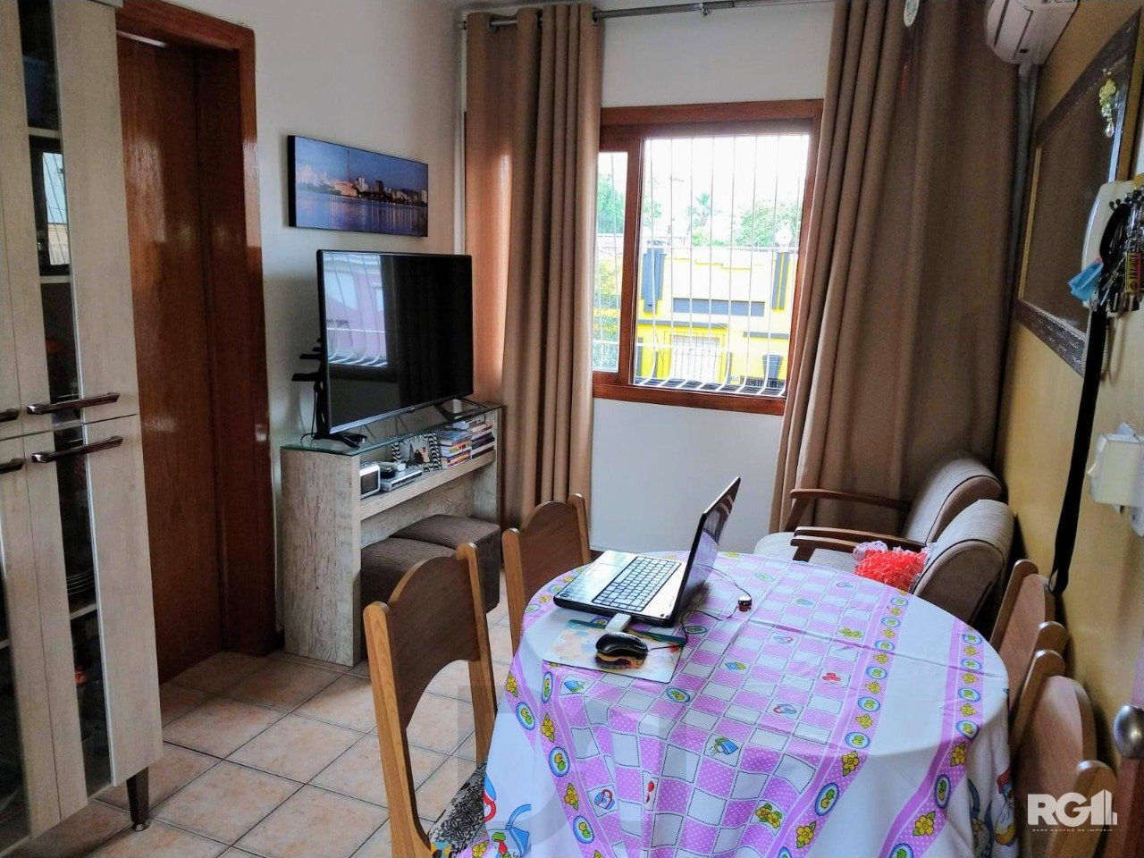 Apartamento de 1 dormitório com vaga de garagem escriturada na Rua Lopo Gonçalves. — foto 4