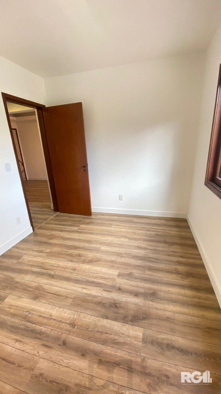 Apartamento 1 Dormitório com Garagem e Elevador no Bairro Santana — foto 9