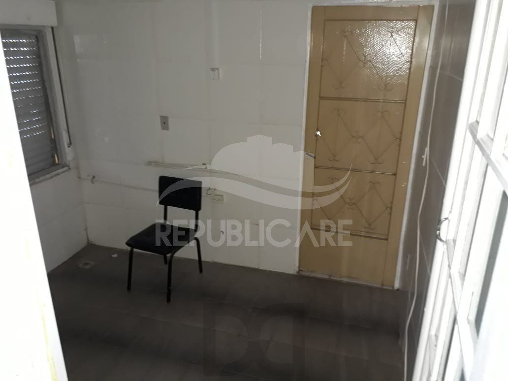 CASA 3 DORMITORIOS NA ASSIS BRASIL — foto 24