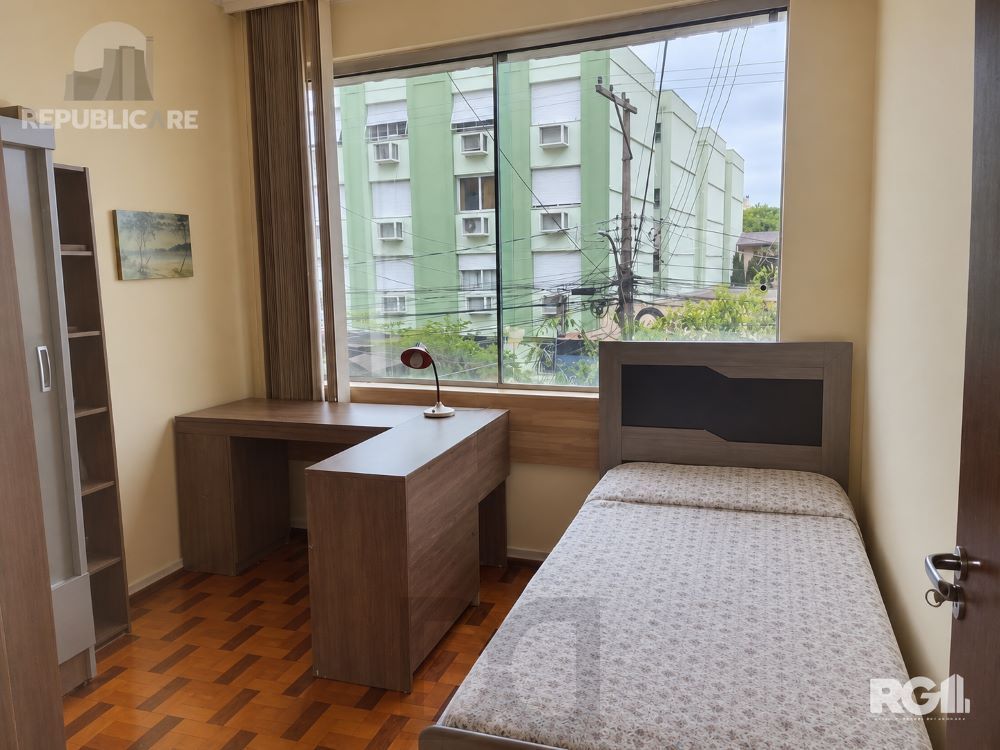 quarto-escrivaninha-janela