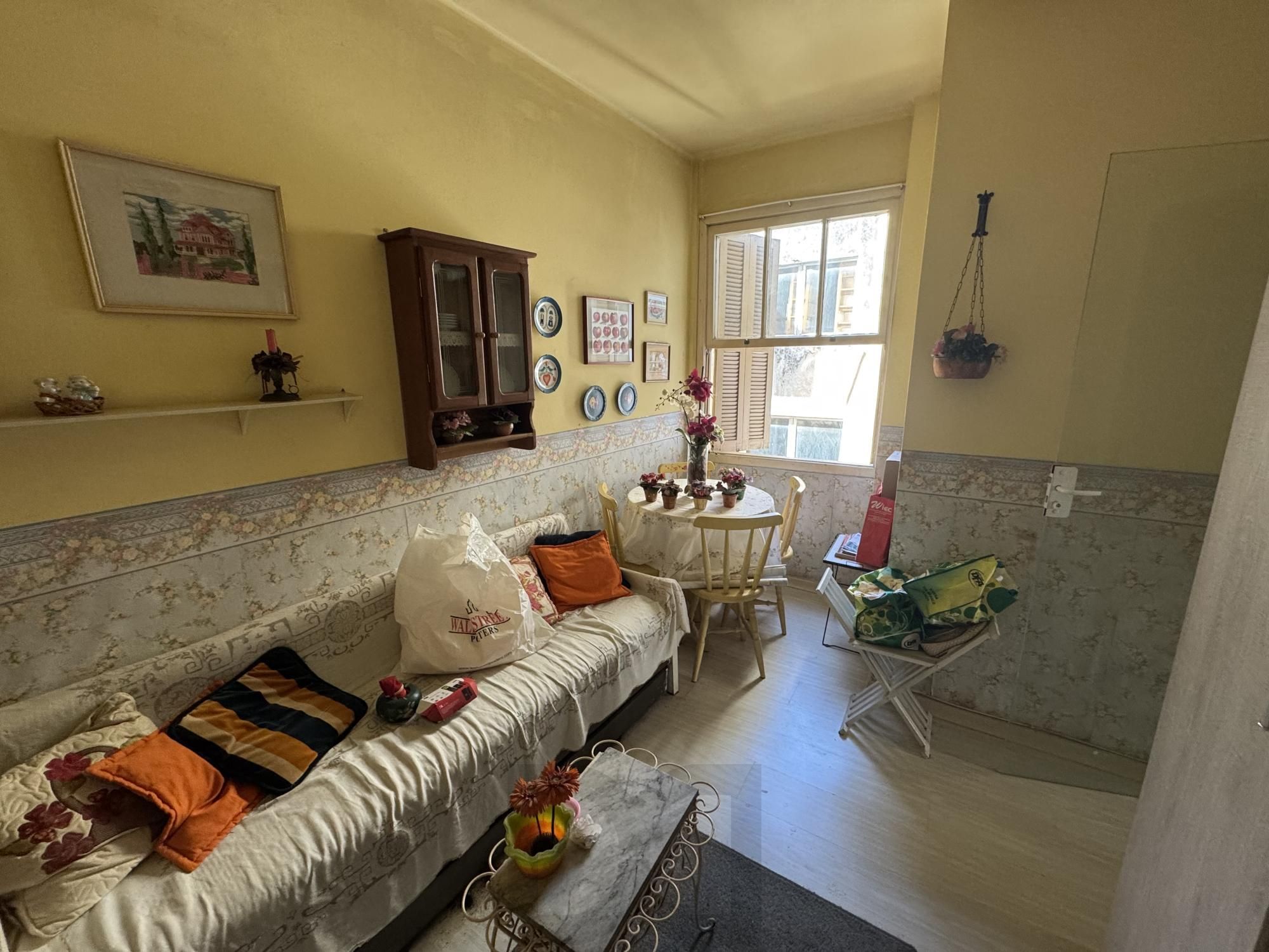 Apartamento de 2 Dormitórios com Elevador na Cidade Baixa — foto 9