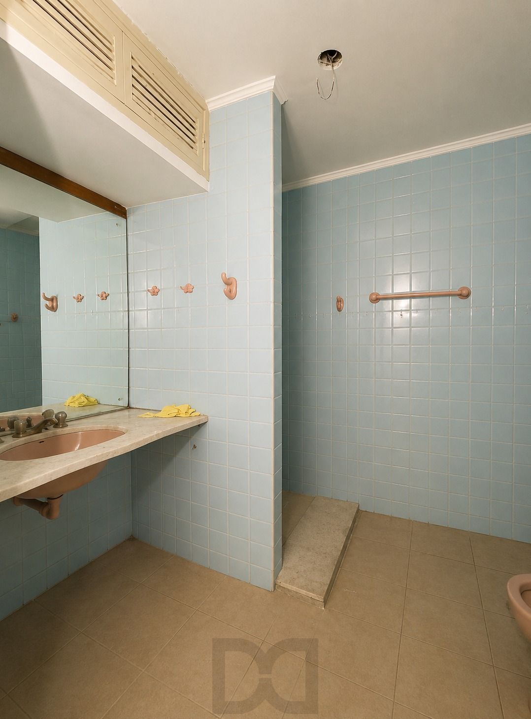 Apartamento 3 dormtórios de frente  bairro Bom Fim- Porto Alegre — foto 12