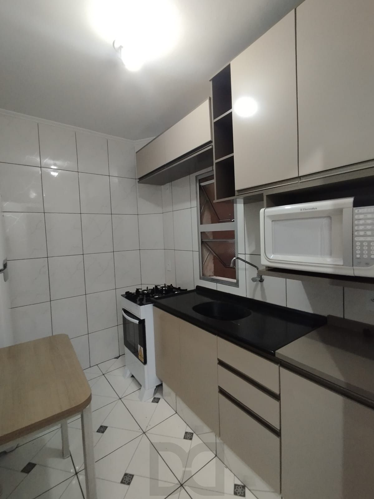 Apartamento-cozinha-mobiliada