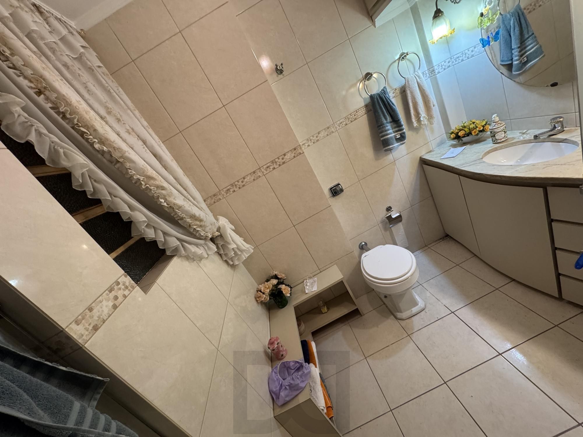 Apartamento de 2 Dormitórios com Elevador na Cidade Baixa — foto 6
