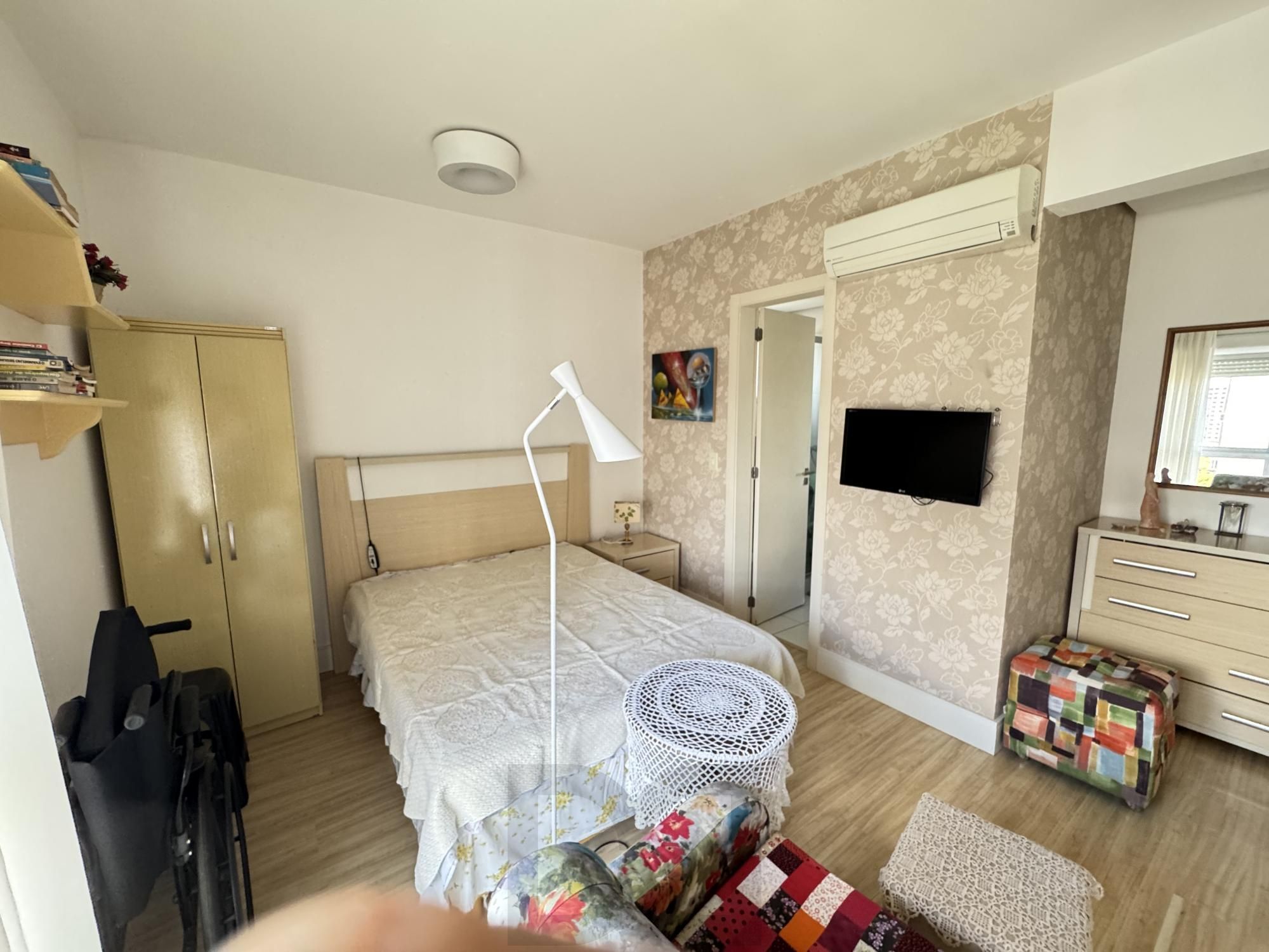 Apartamento de 3 dormitórios, suite, garagem - Menino Deus — foto 36