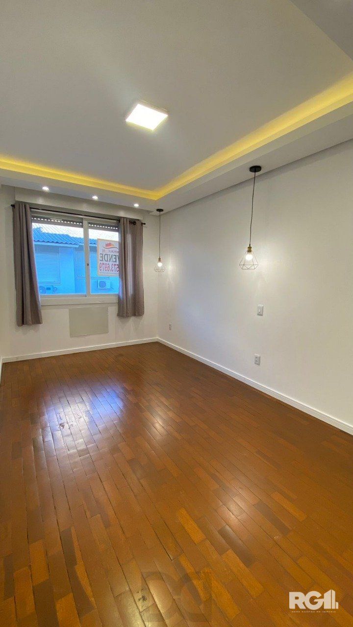 Apartamento 2 Dormitórios à Venda no Menino Deus | 4º Andar — foto 23