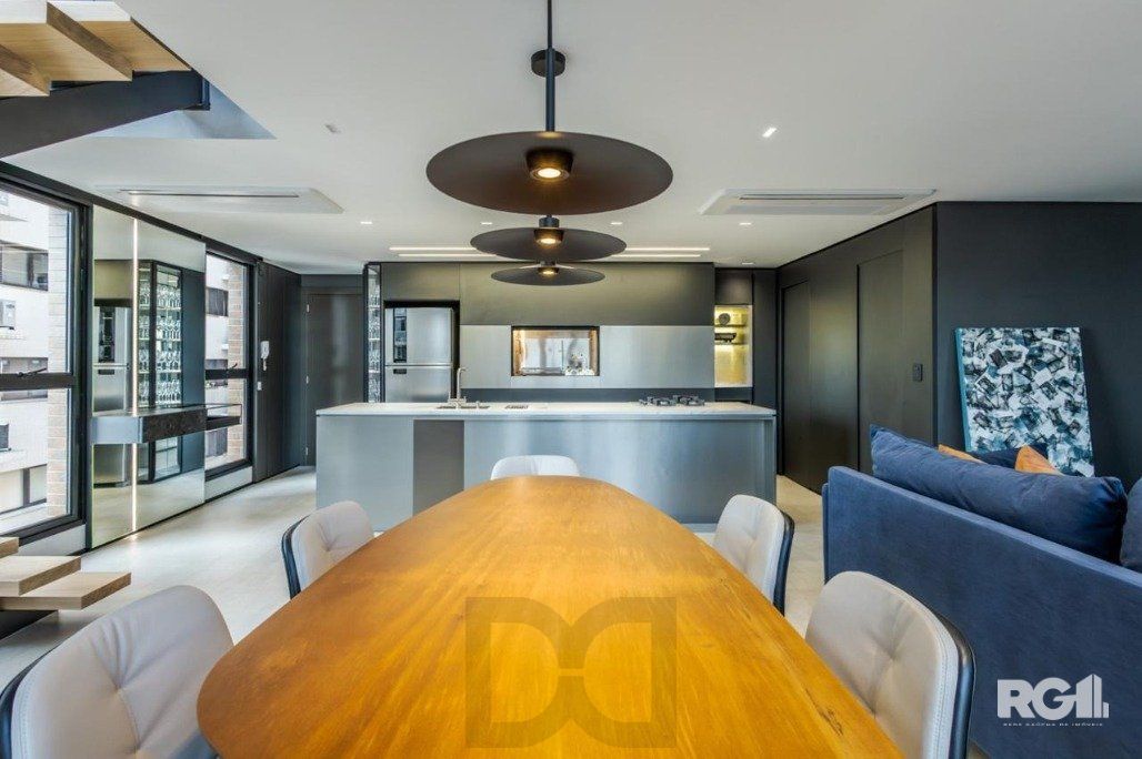 APTO DUPLEX DE 121M² COM 2 DORMITÓRIOS E 2 VAGAS - MONT SERRAT — foto 4