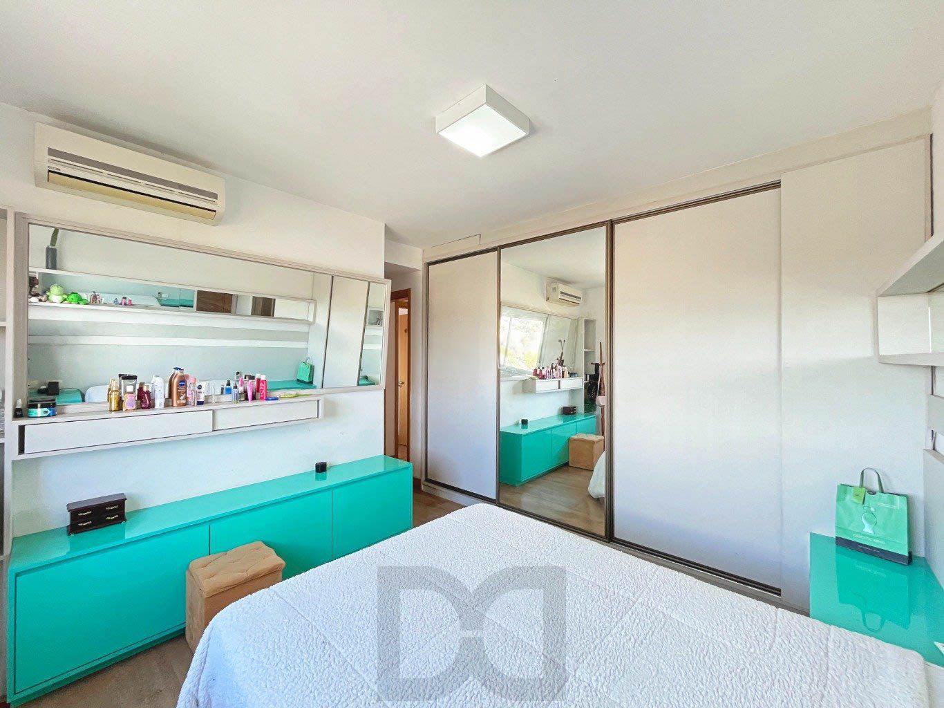 DORMITORIO-SOLTEIRO